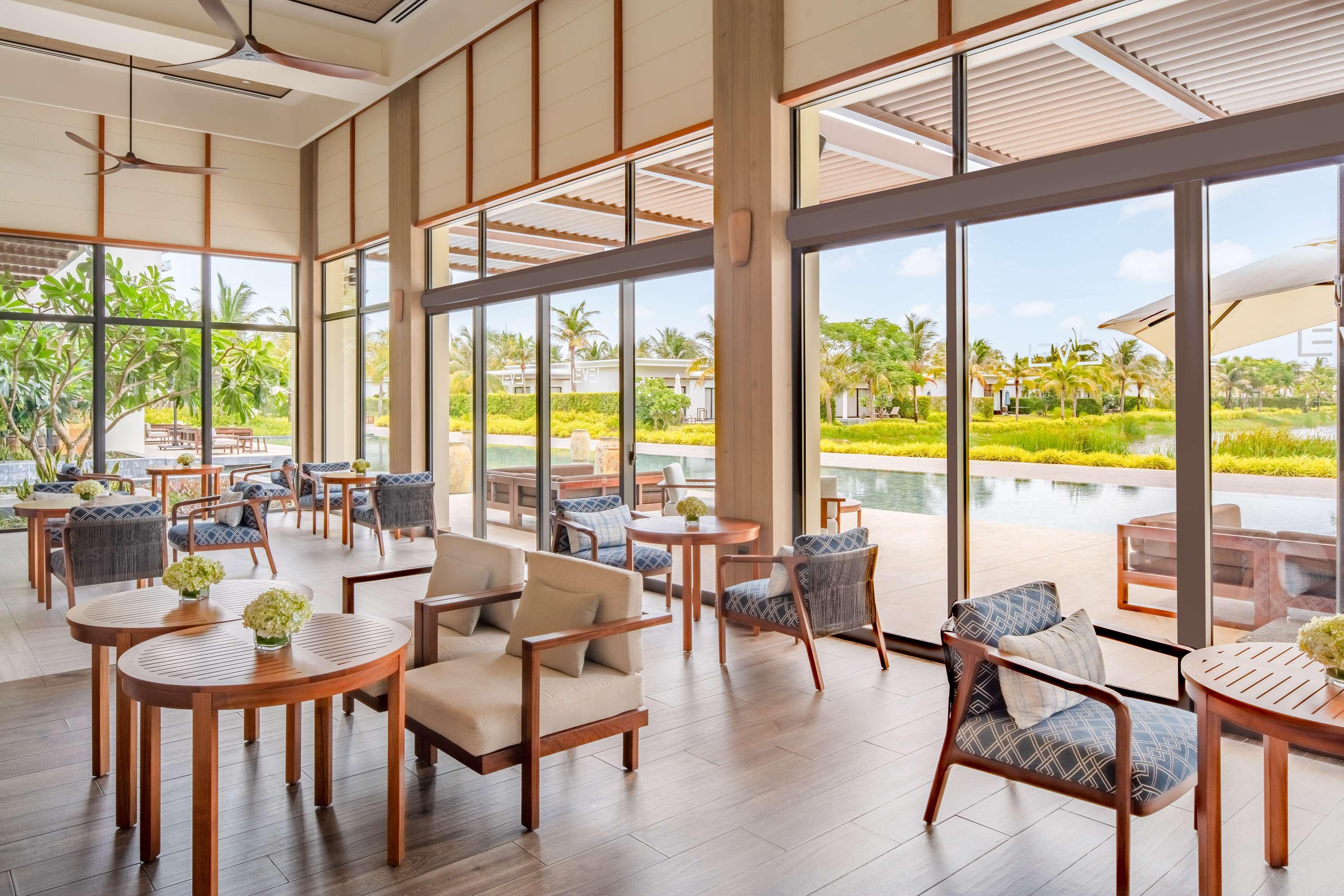 Melia Ho Tram Beach Resort Exterior foto The Beach Club